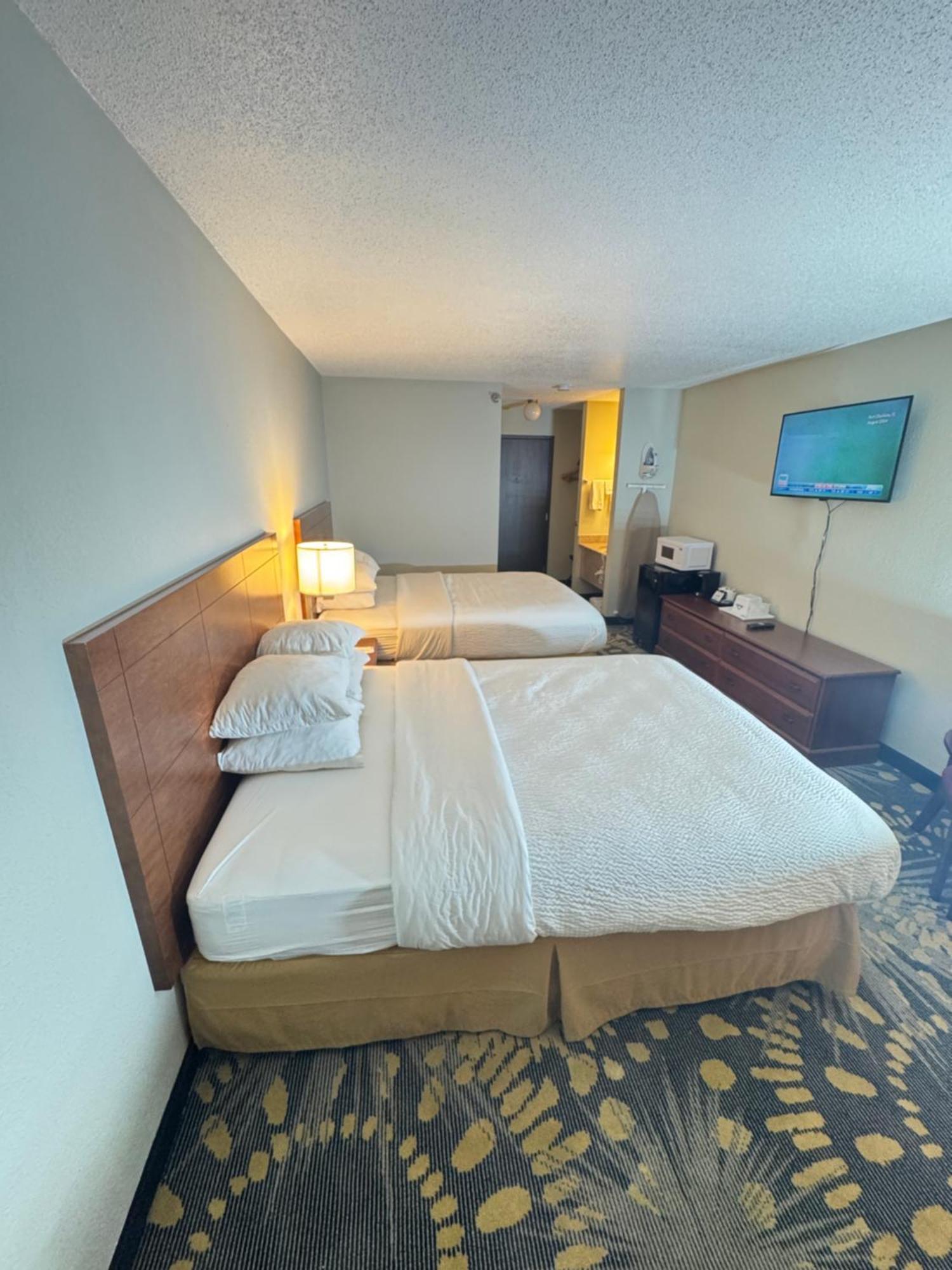 Days Inn By Wyndham Salina I-70 Kültér fotó