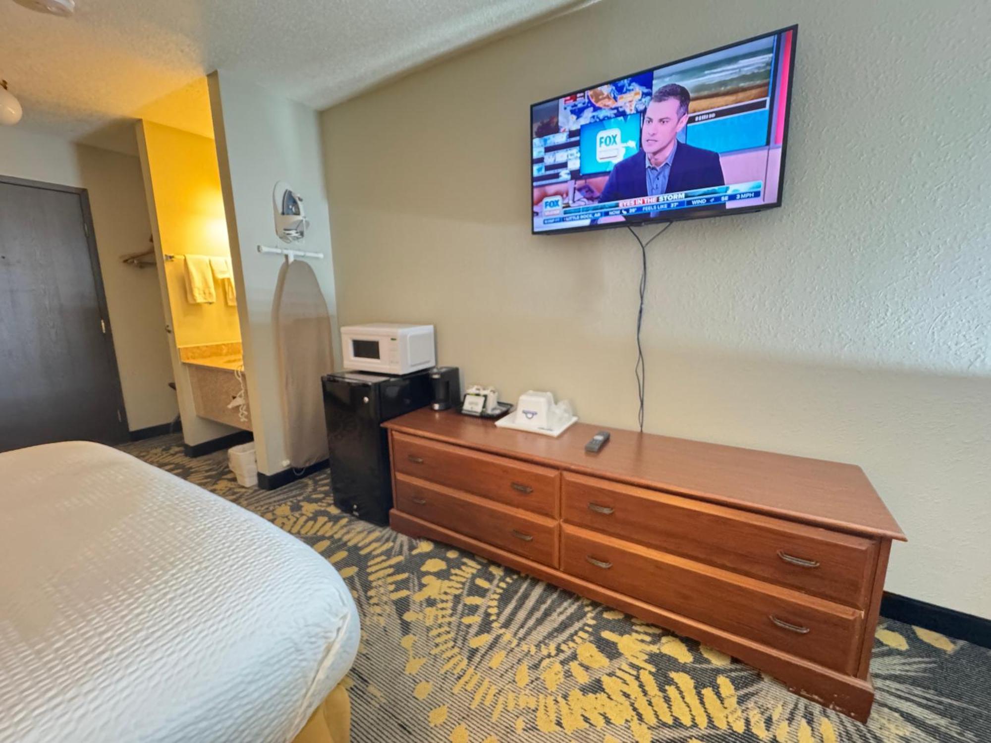 Days Inn By Wyndham Salina I-70 Kültér fotó