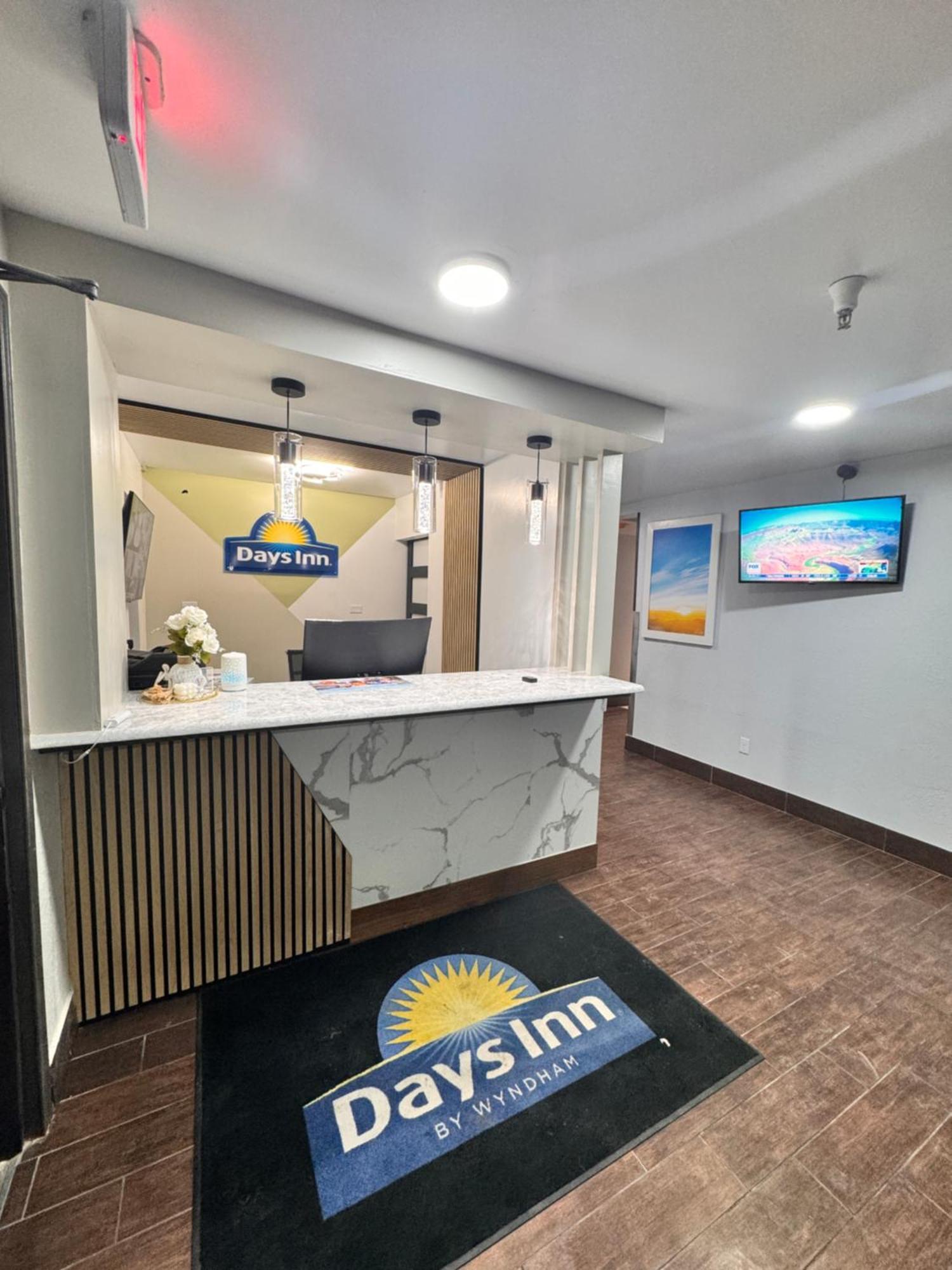 Days Inn By Wyndham Salina I-70 Kültér fotó