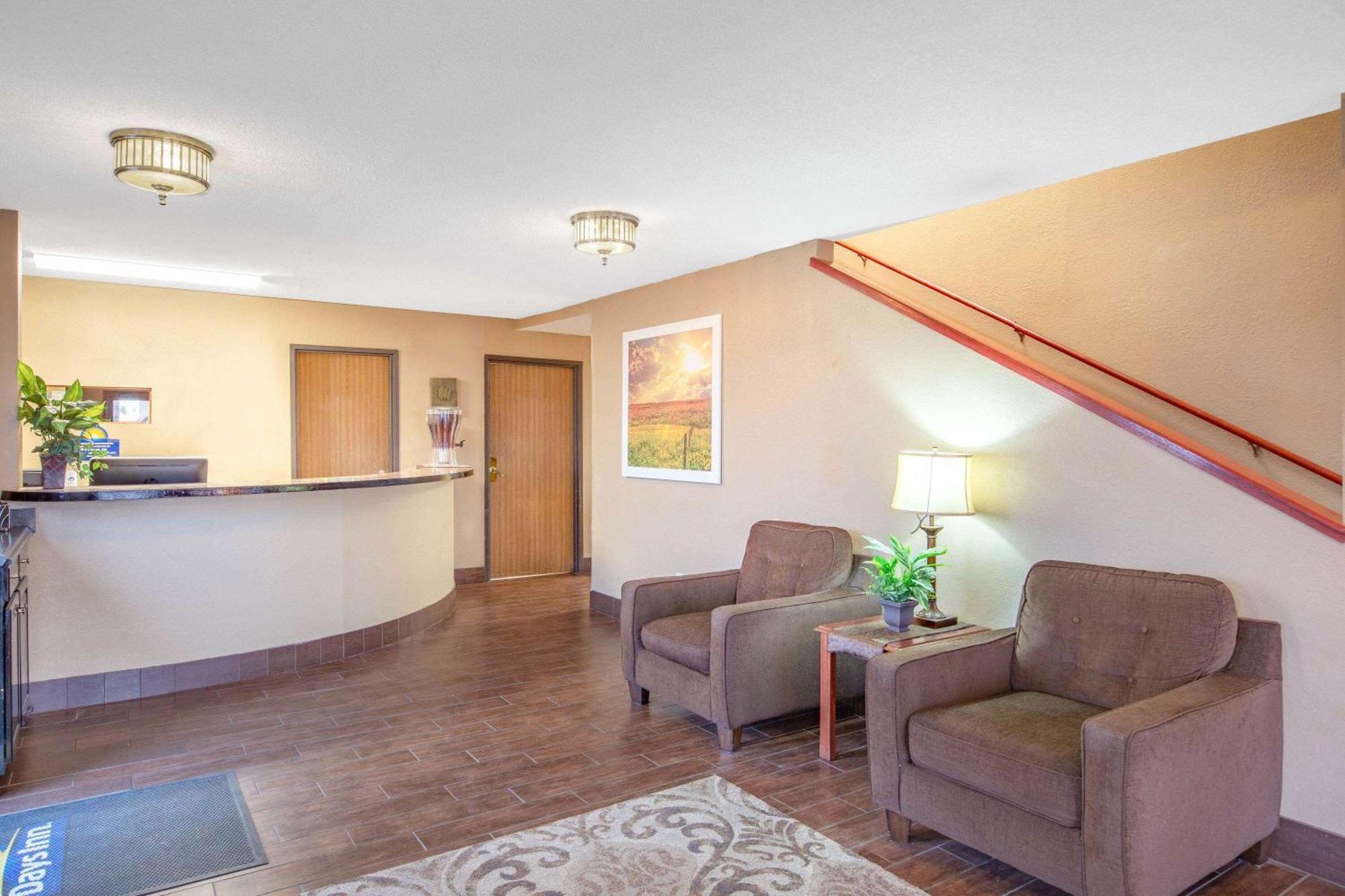 Days Inn By Wyndham Salina I-70 Kültér fotó